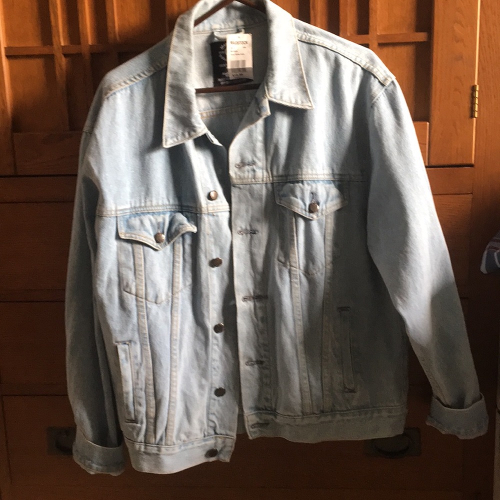 Vintage light wash trucker jacket denim jacket